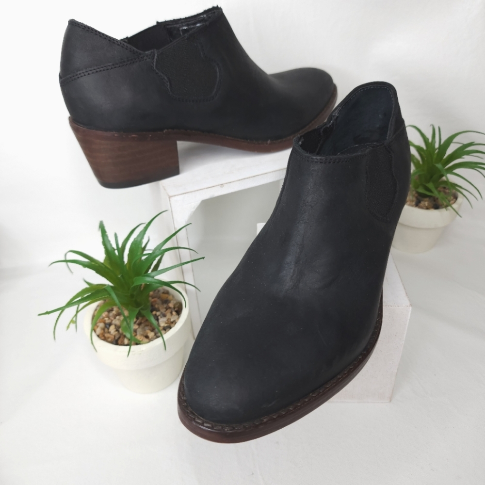 Wolverine Ankle Boots Black Waxy Leather Women's Size 6 M Alice Western